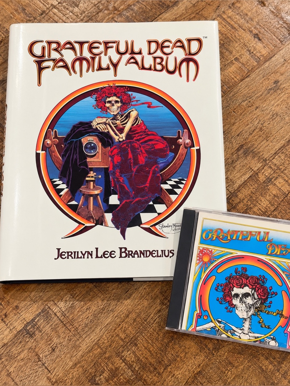 Grateful Dead Family Album Hardcover Book + Skull & Roses CD Collectible set